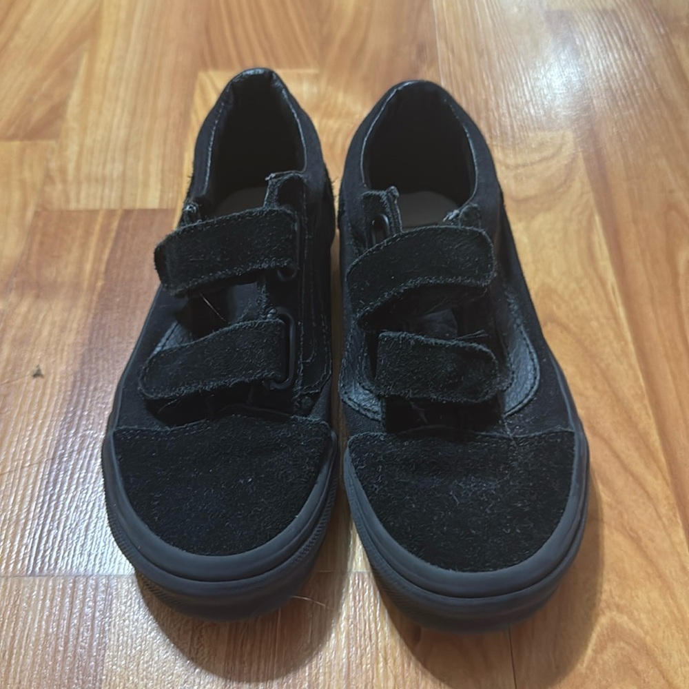 Boys Vans Lowcut sneakers Size 12.5